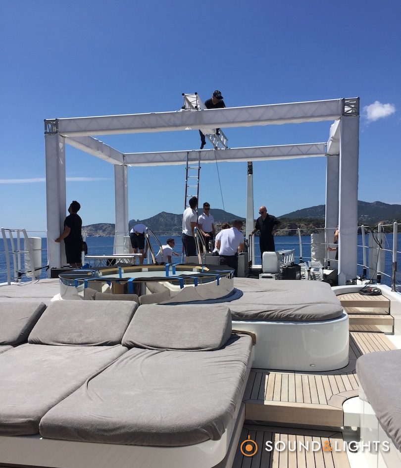 Private boat party (Blondish DJ set)